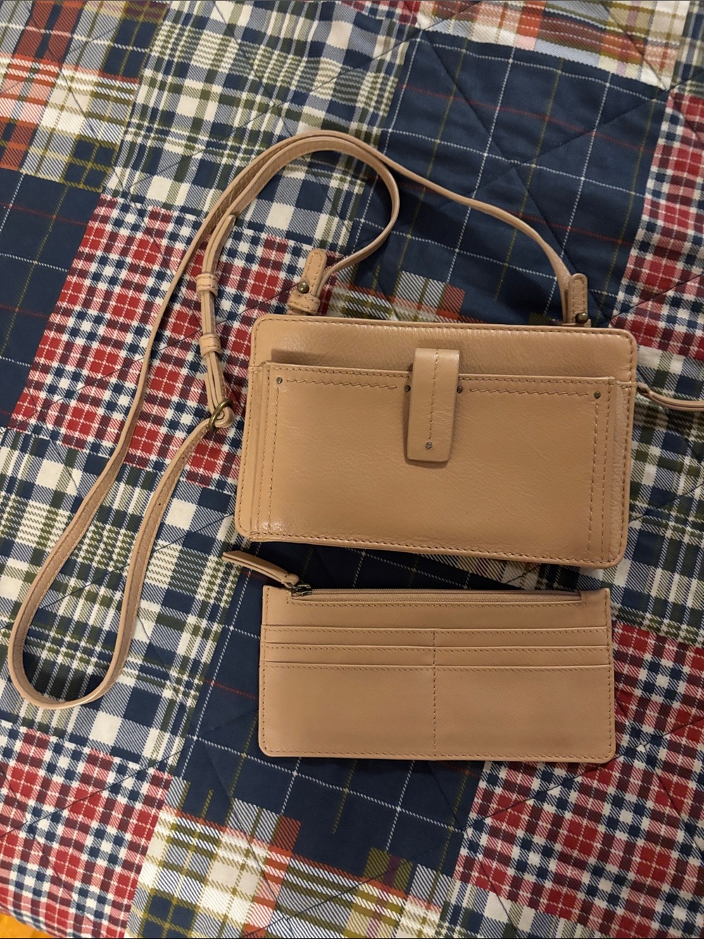 Lucky Brand Beige/Tan Leather Crossbody Wallet with Cardholder